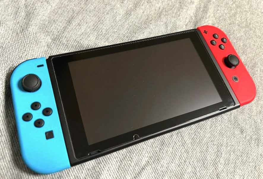 玩家送修Switch任天堂引热赞 原来的珍贵贴纸原样奉还